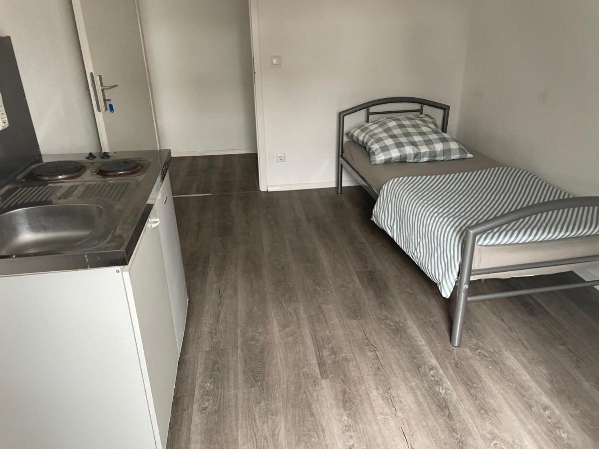 Darmstadt2. Guest house *
